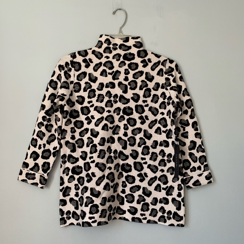 Tahari Black Grey Leopard Turtleneck Sweater